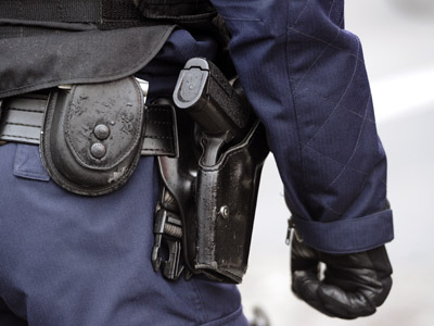 Police Officer shoots and kills man trying to escape armed robbery