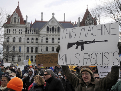 Pro-gun activists flood US state capitals defending right to bear arms (PHOTOS)