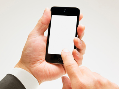 Senator asks for FTC probe on Apple and Android