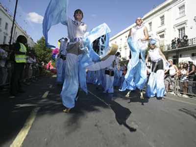 Stilt walkers ready to break a record