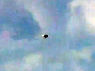 Mysterious UFO over Denver puzzles aviation experts (PHOTOS)