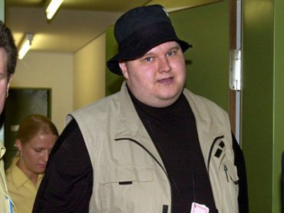 US prosecutors file extradition papers for Kim Dotcom