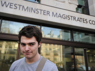 US wins extradition of British student over UK-based website