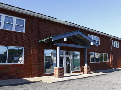 US facility linked to meningitis outbreak overgrown with mold and bacteria