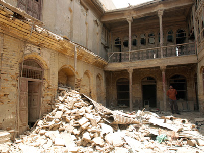 US wasted up to $8 bln on Iraq reconstruction