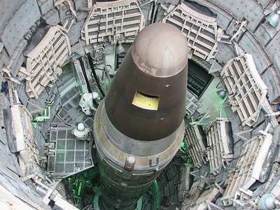 US looking to cut nuclear arsenal