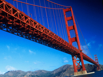 US teen survives Golden Gate Bridge jump