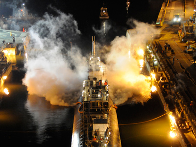 US Nuclear Sub Ablaze In Portsmouth Shipyard (PHOTOS) — RT America