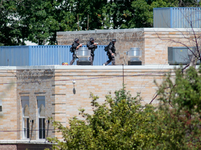 Gunman, six hostages dead after Wisconsin Sikh temple siege (PHOTOS)