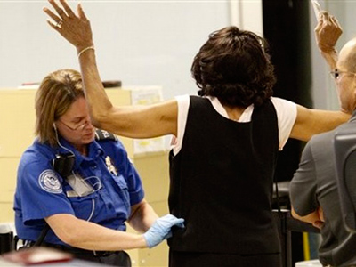 Woman turns the tables on TSA