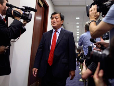 Tiger suit congressman finally resigns