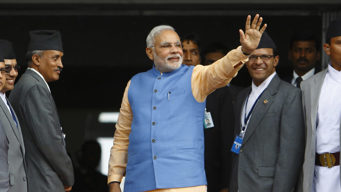India's Prime Minister Narendra Modi (C) (Reuters/Navesh Chitrakar)
