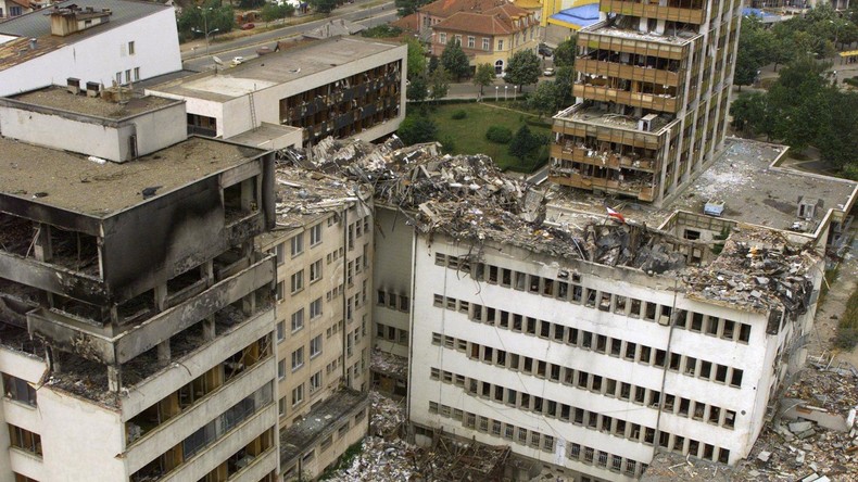 L'OTAN a bombardé la Serbie «pour protéger les civils», selon son secrétaire général Stoltenberg