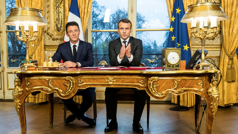 Rétropédalage après la polémique Pétain : Macron déclare, Griveaux corrige