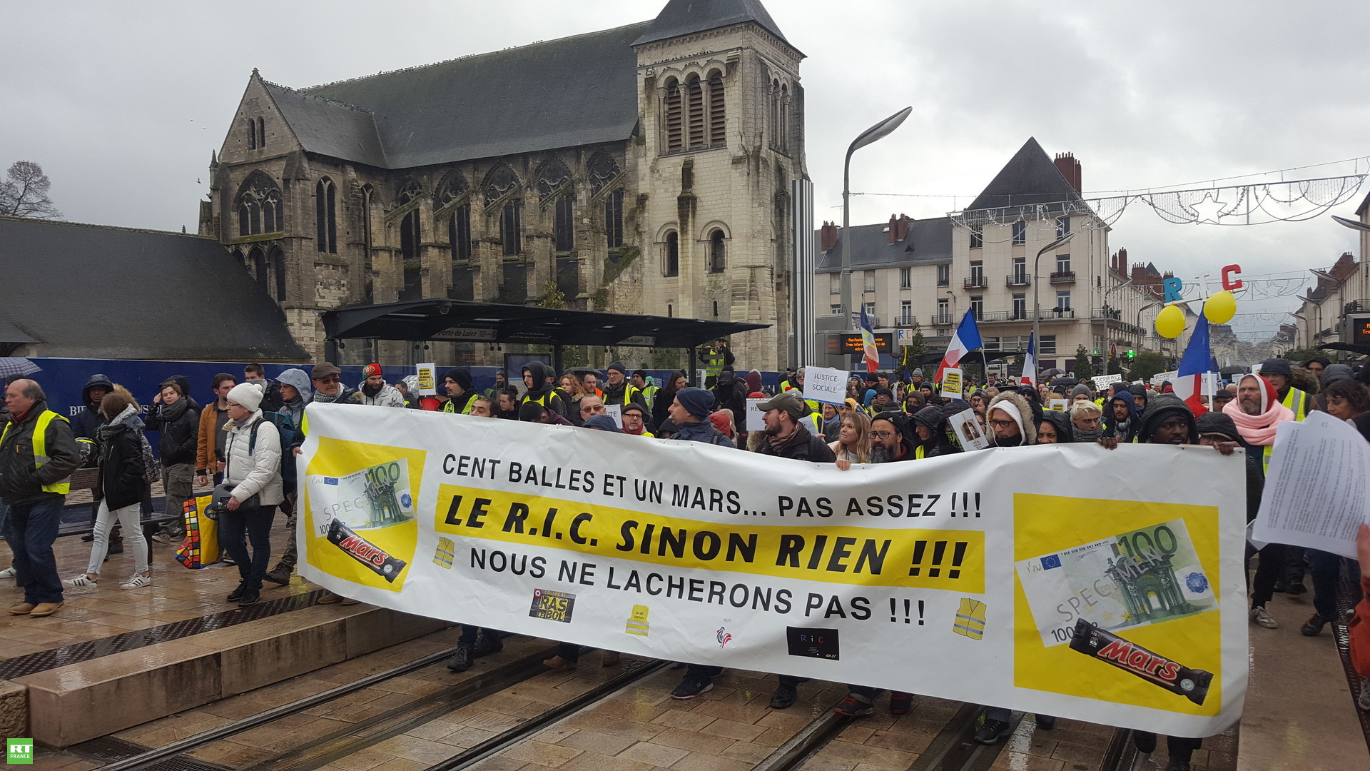 Video En Temps Reel Lacte 10 Des Gilets Jaunes Samedi 19