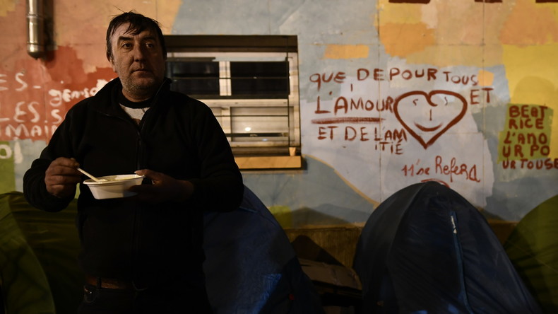 Hausse du nombre de sans-abri à Paris : 3 622 SDF dénombrés contre 3035 en 2018