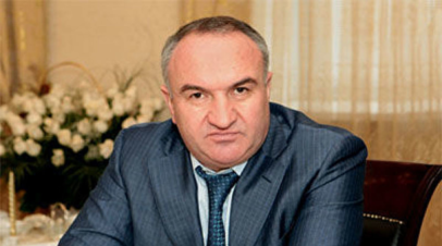 Отделение «Единой России» в КЧР приостановило членство Рауля Арашукова
