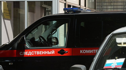 В Оренбурге проводят проверку по факту падения снега с крыши на женщину